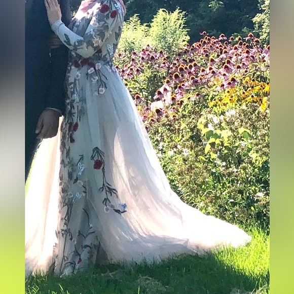 Mac Duggal Floral Embellished Dress in Cream and Red - Picture 10 of 10